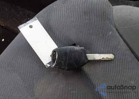 2011 Honda Fit z USA, uszkodzony, nr VIN JHMGE8H38BS010228